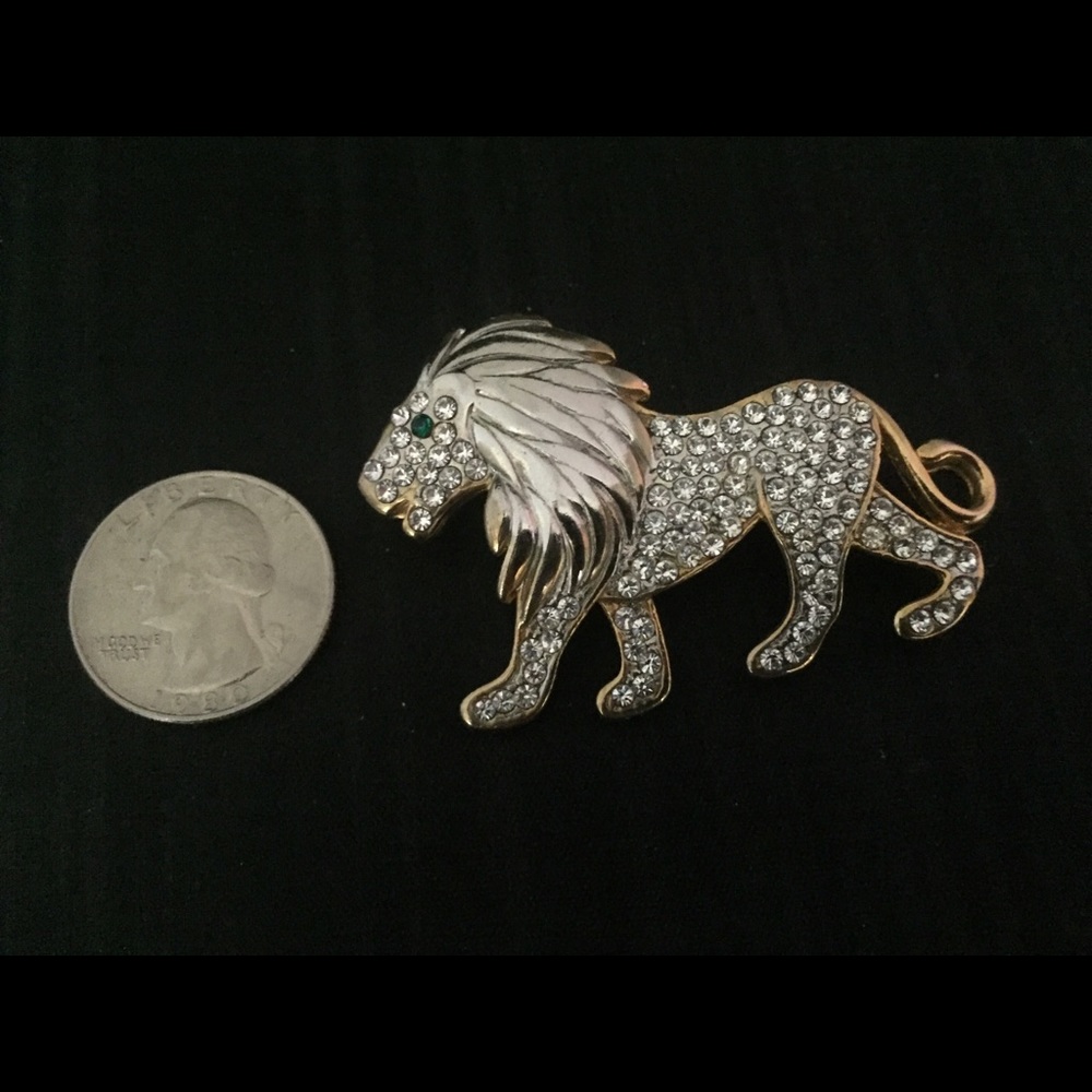 Vintage Lion Brooch - Picture 4 of 5